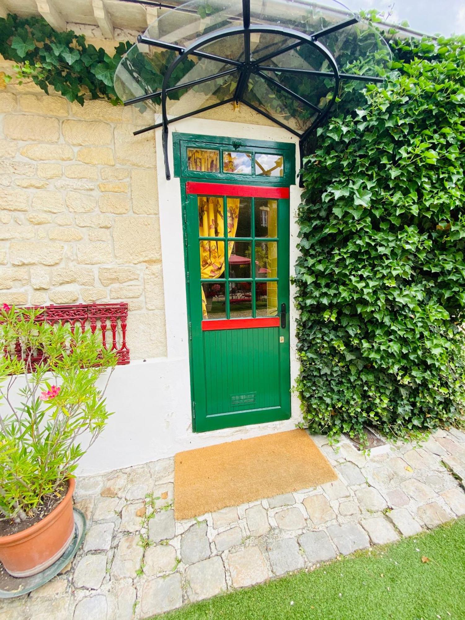 Bed & Breakfast Manoir Des Cavaliers - Chantilly